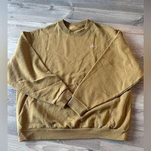 ALO YOGA Sweatshirt Accolade Size Large Crew Neck Pullover Golden Olive Branch